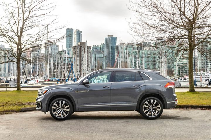You will make a statement wherever you go when driving the all-new #Volkswagen #Atlas #Cross #Sport. Learn more from Mensbook. || bit.ly/3hebzk3