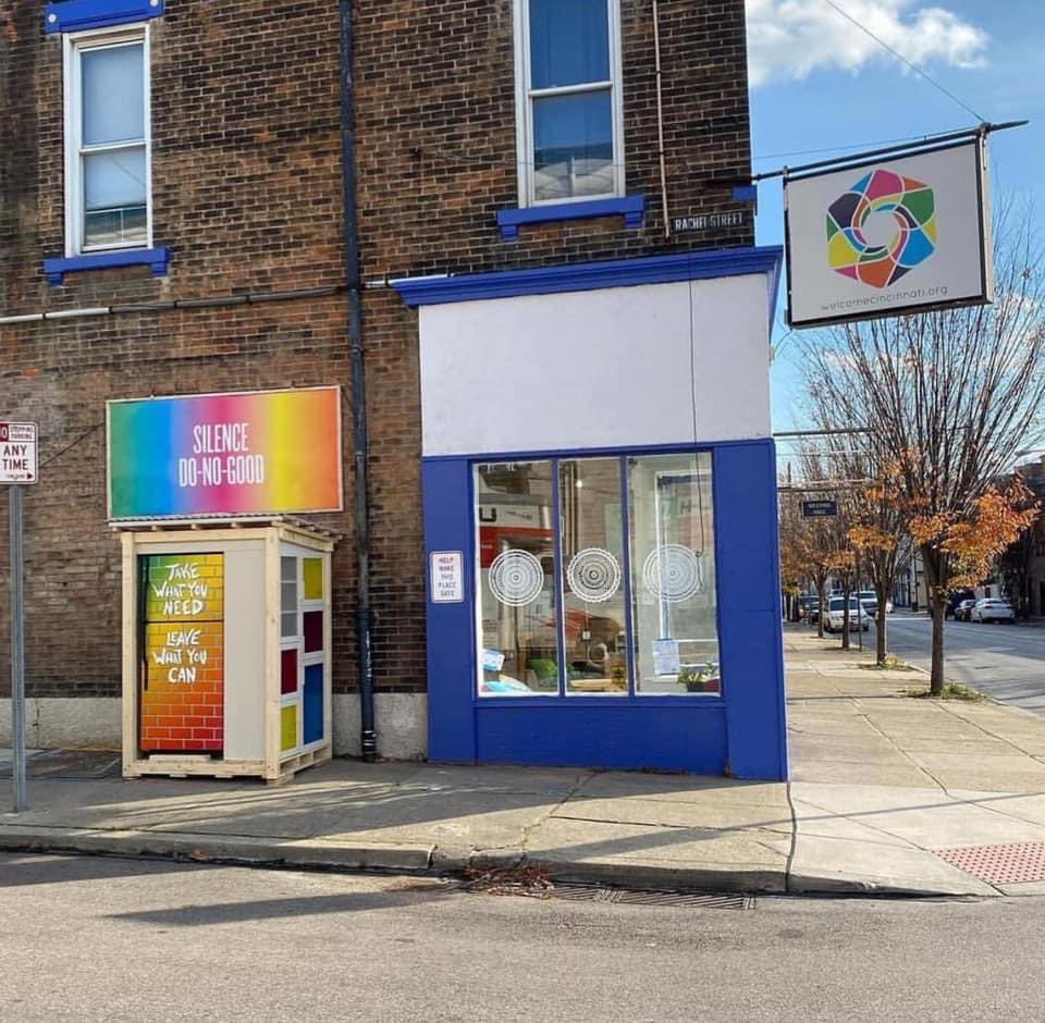 ShadesOfPowder's tweet photo. - Cincinnati, OH - the Fridge is at 2936 colerain ave, and is open 24/7. 

Take what you need, Leave what you can. 🖤🤞🏾 https://t.co/C0s9DozSab