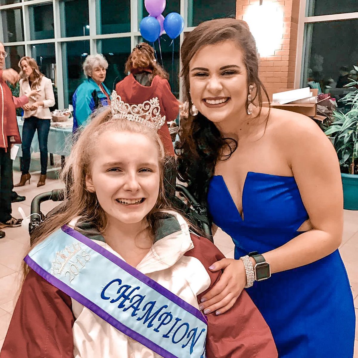 TheShepherdGift's tweet photo. JHD Super Heroes!! Breanna and Wyatt living life to the fullest in spite of JHD. Super Heroes Shelby and Jody living lives of love and devotion, helping them inspire others and making the world a better place.  #GivingTuesday  #SDgives https://t.co/COcy2Wv8NM