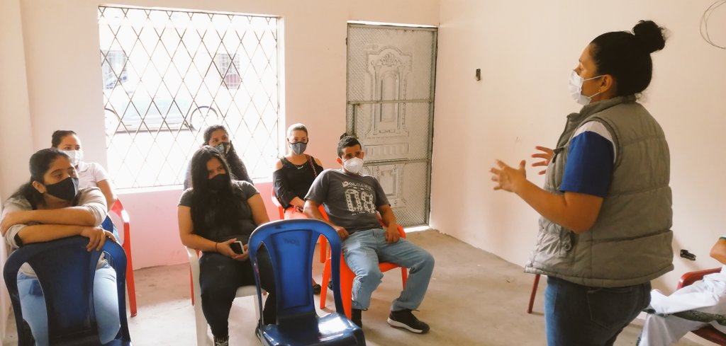 LindaSandovalp's tweet photo. En territorio 📍Los Ríos - Mocache.
Trabajo uno a uno. https://t.co/lxX0GKVA40