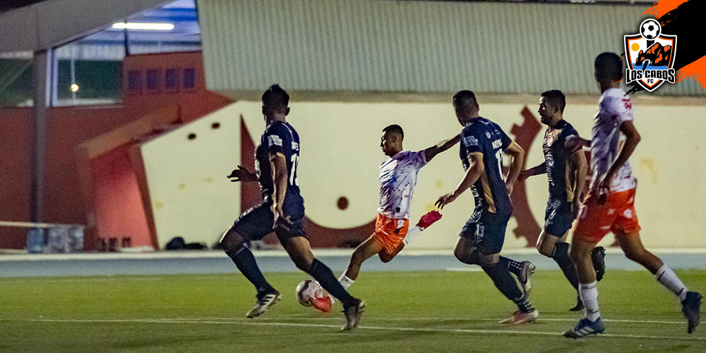 loscabosfc's tweet photo. En un muy aguerrido encuentro y terminando en nuestra alineación con 7 JUGADORES LOCALES (4 hicieron su debut 🔥), hicimos de la jornada 7 un #DíaNaranja al quedarnos con la victoria  por marcador de 3-2 ante Halcones de Zapopan.
¡#VamosPorTodo! ¡#AquíTodosSomosLocales!💪🏻🔥 https://t.co/NYgsLGdJjr