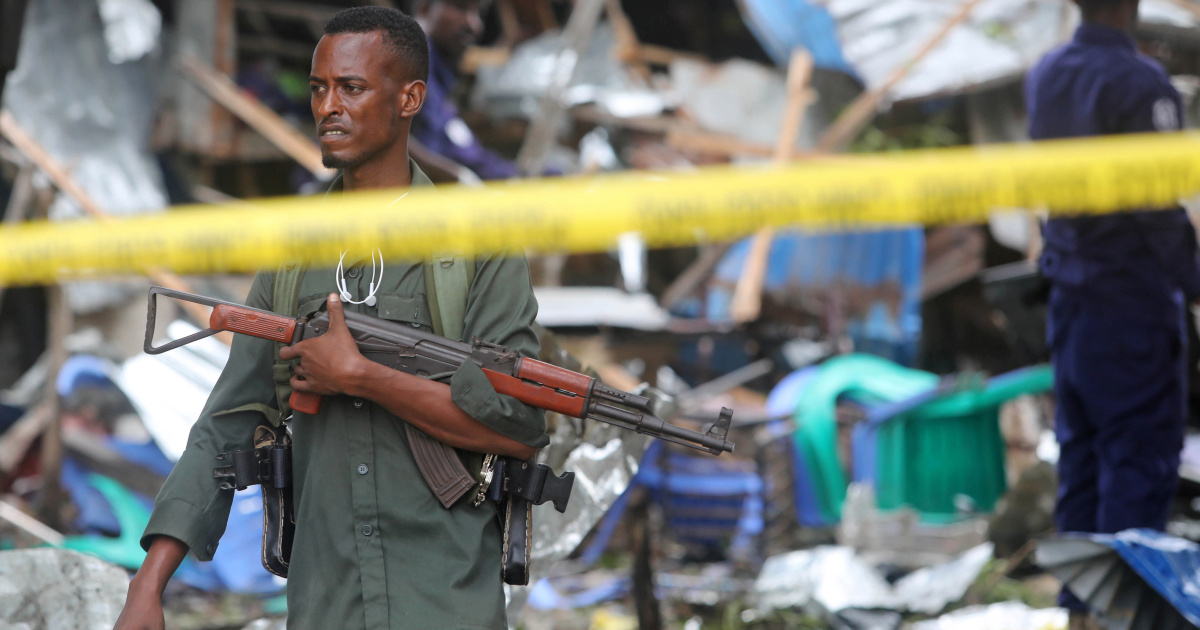 DanielleaDavis's tweet photo. A suicide bomber blew himself up in an ice cream parlor in the Somali capital. 
https://t.co/EHBZuik9Xr #MCO4318 https://t.co/DkQRQoywR7