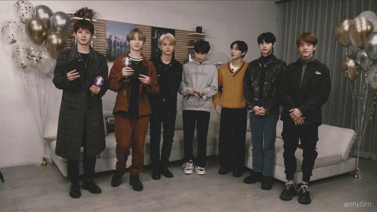 Энхайпен дебют. Группа anhypen kpop. Пак сонхун. K pop группа enhypen. Мбти энхайпен.