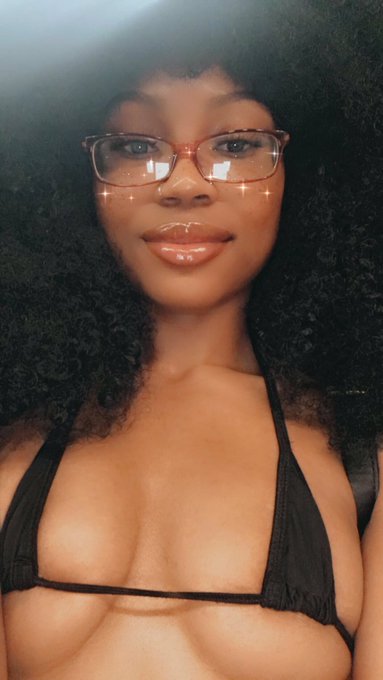 Goddess Yasmine’s pics and videos