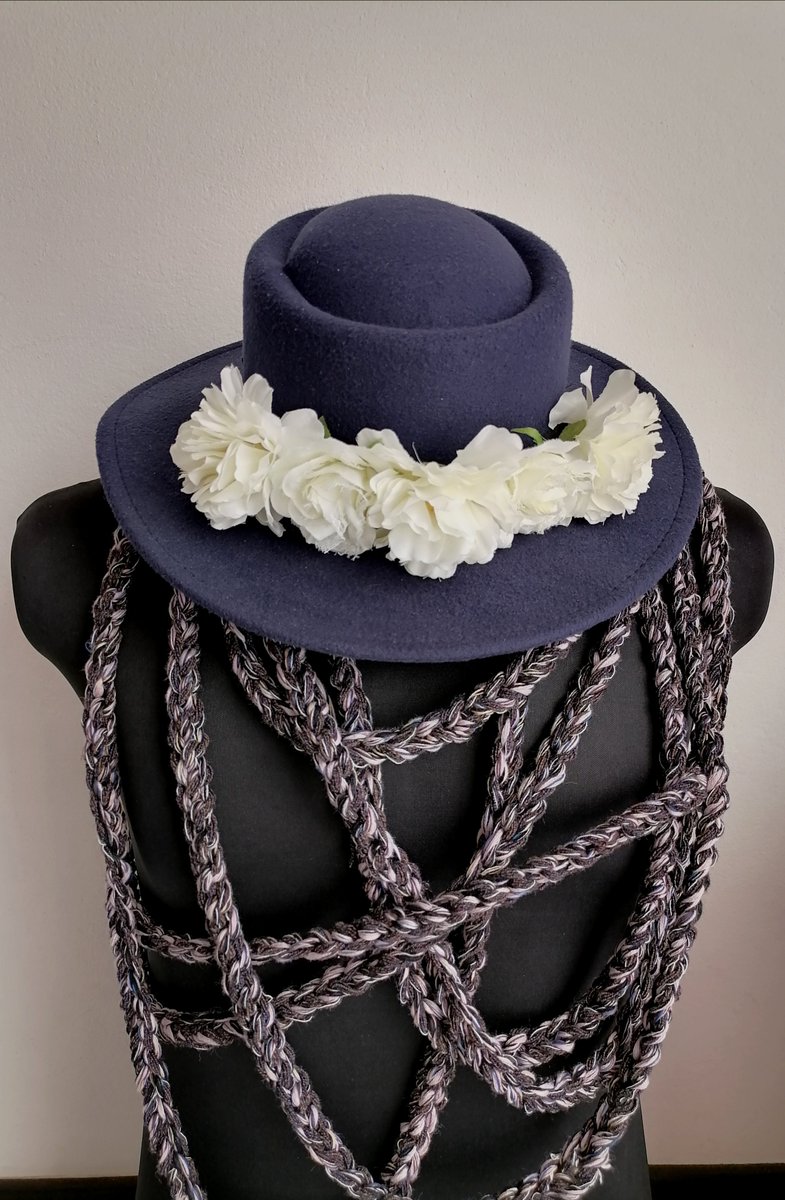 WithHerHandsSA's tweet photo. Make a statement with this crocheted wrap accessory.

It can be worn in a number of ways...all depending on how you feel😊

Price: R120
DM to place your order and to find out about available colours.

#DressUPnotdown #DressToImpress #crochet #entrepreneurs #giftideas #Accessories https://t.co/PeeHnuxIDa