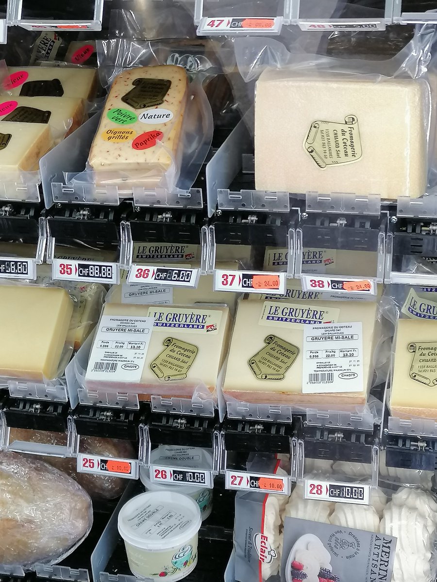 ZazieZanie's tweet image. Le distributeur de fromage prêt de Orbe