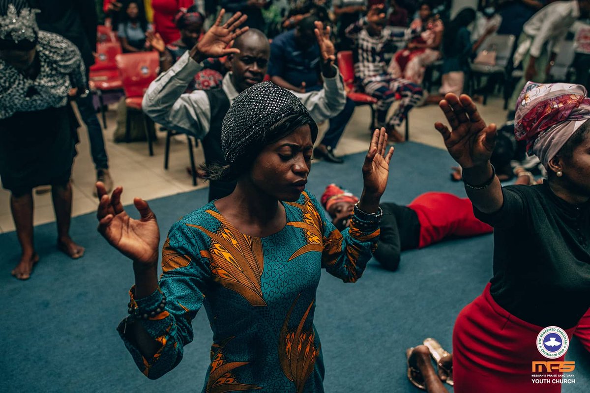 rccgmps's tweet photo. We had a "Wow" time with God today. The 3 Hours Marathon Praise launched us into an atmosphere of miracles that we will never recover from.
Here are some images from today's service.

#rccgmps #sundayservice #praise #worship #miracles #blessings #Christ #greatoverflow #3hrsmmp https://t.co/pyGIhMR9ry