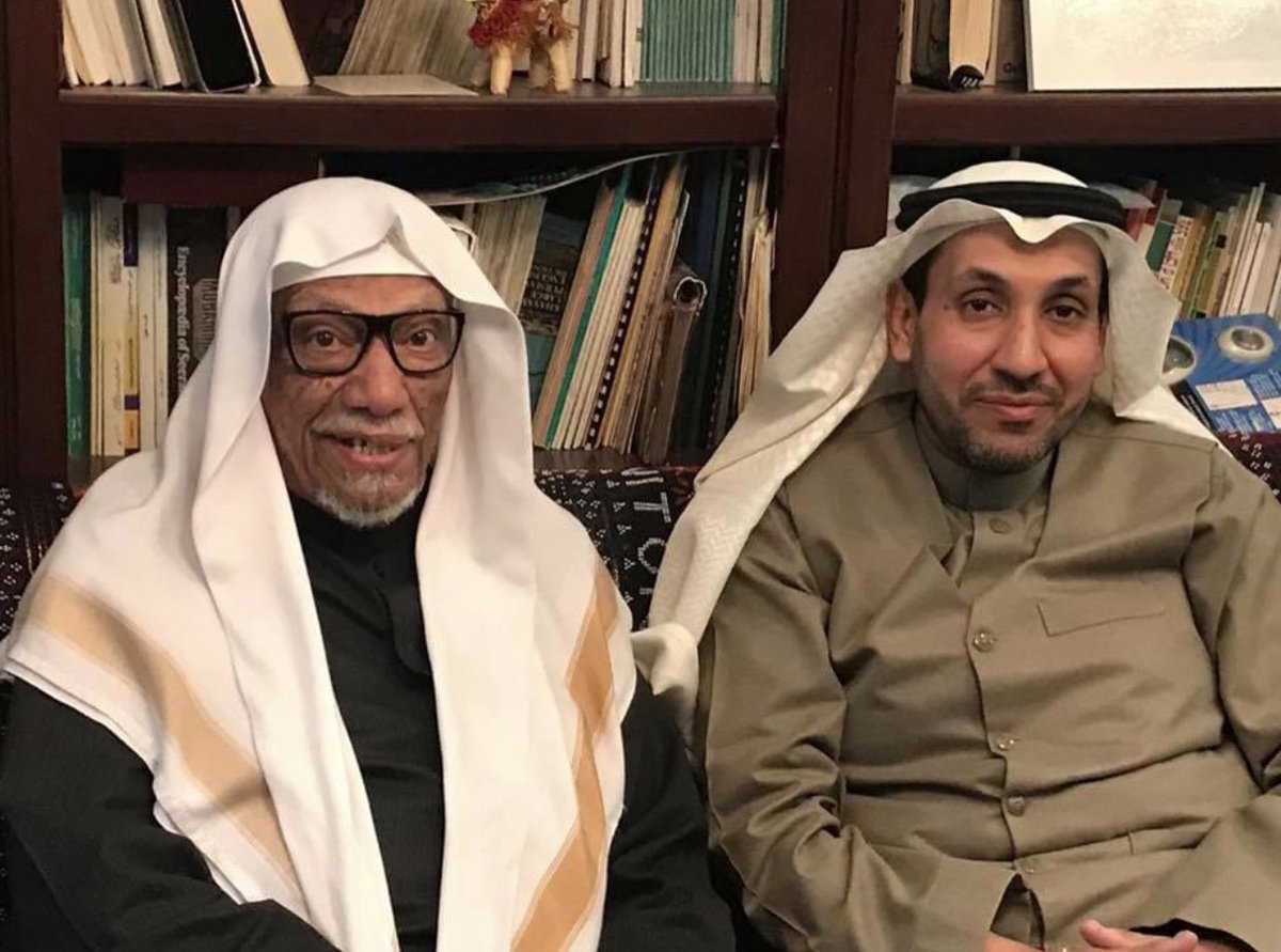 #وفاة_عدنان_جلون #المدينة_المنورة #اعلام_المدينة #رجال_المدينة #اهل_المدينة #رتويت #رتووووووويت_للمزيد #تغريدة_اليوم #تغريدتي_الأولى إن العين لتدمع وإن القلب ليحزن وإنا على فراق الاستاذ الدكتور عدنان جلون لمحزنون رحمه الله رحمة الابرار واسكنه الفسيح من الجنان.