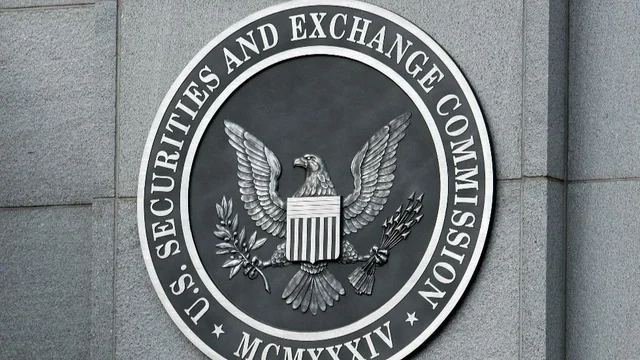 thehill's tweet photo. "How the SEC can promote economic justice beyond shareholders" via @TheHillOpinion https://t.co/DO49nWSUJi https://t.co/yRpIwOqyKc