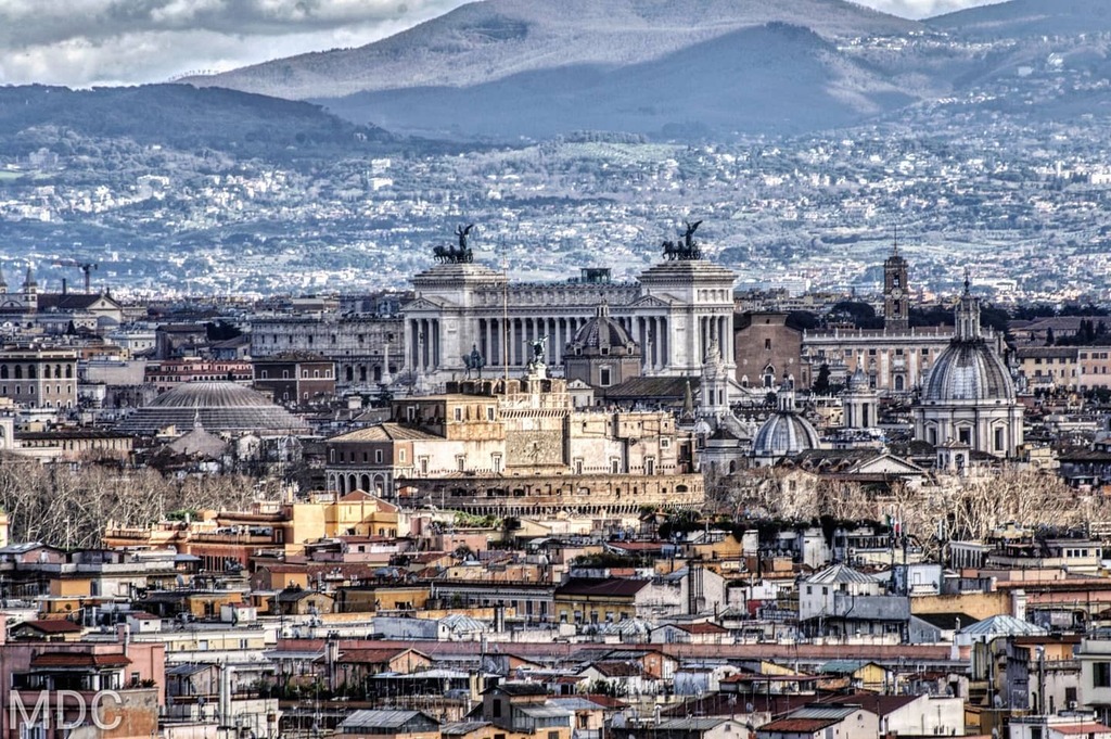 #eternalcity #panorama #panoramaview #breathtaking #shotz_of_lazio #yallersitalia #yallersroma #welcometolazio #igersitalia #igersrome #italiasuperscatti #igersitaly #igrome #ig_italia #rometodiscover #ig_europe #italian_places #italianstyle #visitrome #… instagr.am/p/CILkDZjMJUZ/