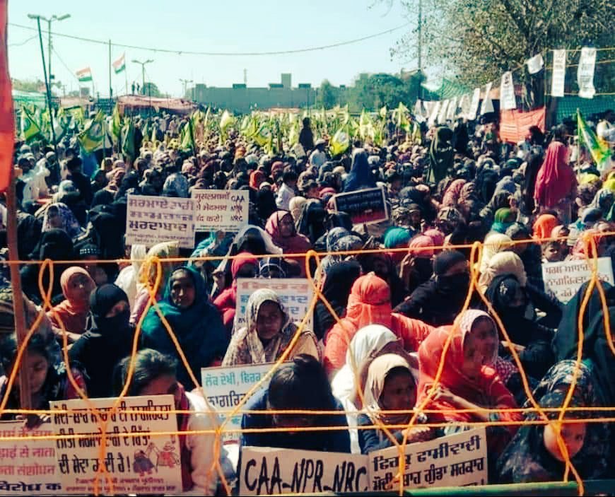 GogriBeena's tweet image. अगर #किसान_आंदोलन नही होता तो भारतीय किसान यूनियन- एकता उग्रह का सच्चा चेहरा शायद बहुत देर से देश के सामने आता। 
देश के किसानों को भला #CAA_NRC_Protests से क्या लेना-देना था? 
ये रिश्ता क्या कहलाता है? 
#kisanandolan