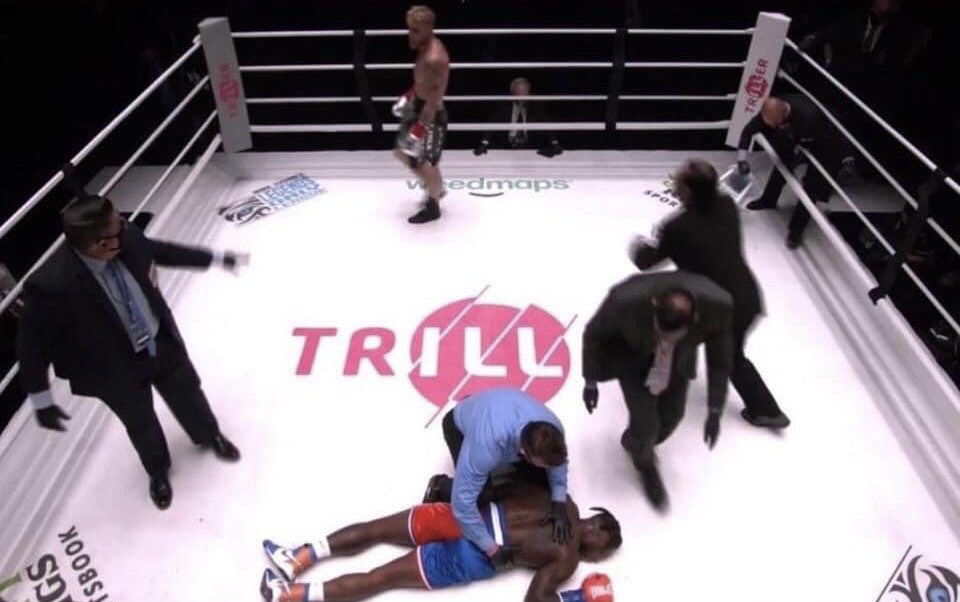 майк тайсон джейк пол.