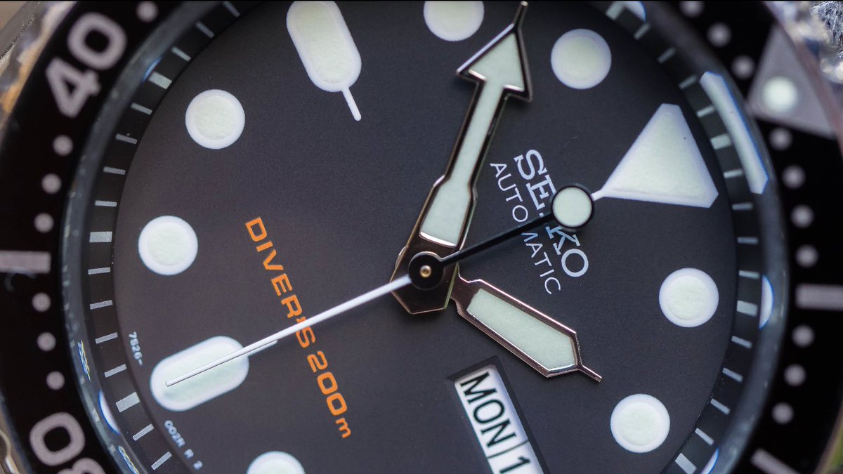 SeikoProspex's tweet image. #IconicDivers Series: The long running #Seiko #SKX007 Diver’s watch was introduced in 1996 in this form, although it was preceded by the similar 7002 series and others. This model was produced until 2019, though new examples are still available. #DiveWatches #Watches