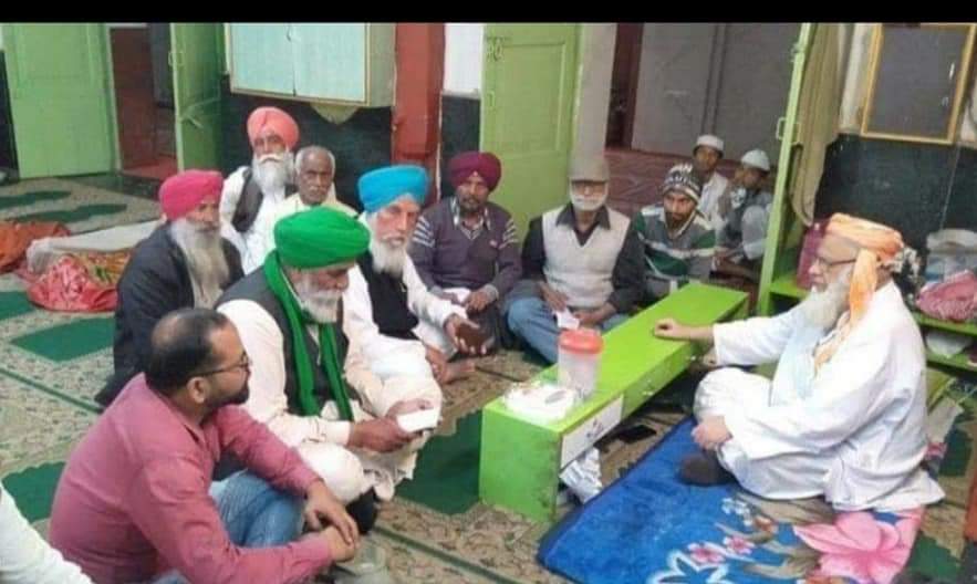 GogriBeena's tweet image. अगर #किसान_आंदोलन नही होता तो भारतीय किसान यूनियन- एकता उग्रह का सच्चा चेहरा शायद बहुत देर से देश के सामने आता। 
देश के किसानों को भला #CAA_NRC_Protests से क्या लेना-देना था? 
ये रिश्ता क्या कहलाता है? 
#kisanandolan