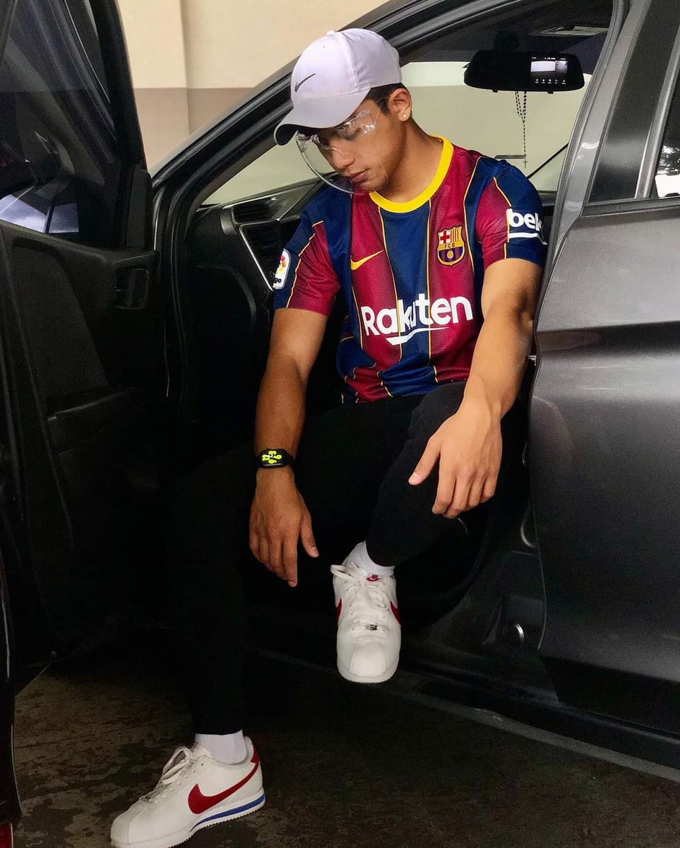 Looking for you 🥰♥️
©: Royce Cabrera