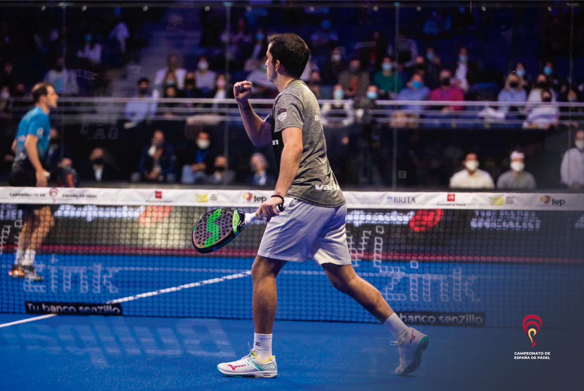 campeonesppadel's tweet photo. 🏆 ¡CAMPEONES DE ESPAÑA! 🙌🏼
🔝🔝🔝 @paquito_navarro y @JuanMartin_Diaz baten a @alegalan96 y @Jc_Belluati1 por 2/6 - 7/6 - 6/4 y se convierten en los nuevos Campeones de España
#CEP2020 https://t.co/UkfwXkj7AA