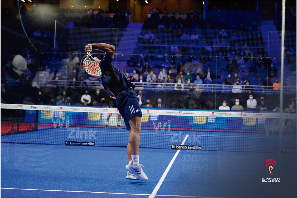 campeonesppadel's tweet photo. 🏆 ¡CAMPEONES DE ESPAÑA! 🙌🏼
🔝🔝🔝 @paquito_navarro y @JuanMartin_Diaz baten a @alegalan96 y @Jc_Belluati1 por 2/6 - 7/6 - 6/4 y se convierten en los nuevos Campeones de España
#CEP2020 https://t.co/UkfwXkj7AA
