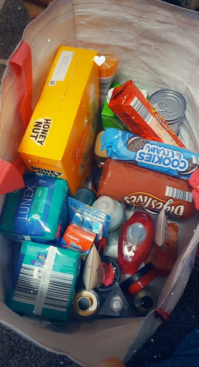 MissIsmailKMPA's tweet photo. All set for the #TMETBigChristmascommunityhug. Looking forward to seeing everyone come together and donate! ๐ ๐งฅ๐งค๐งฃ๐ฅซโ๐งด #TMETcommunity #TMETcharacter @TMETrust @kestrelmead #christmascompassion https://t.co/Lu99UrwhsN https://t.co/qBAieEwHdH