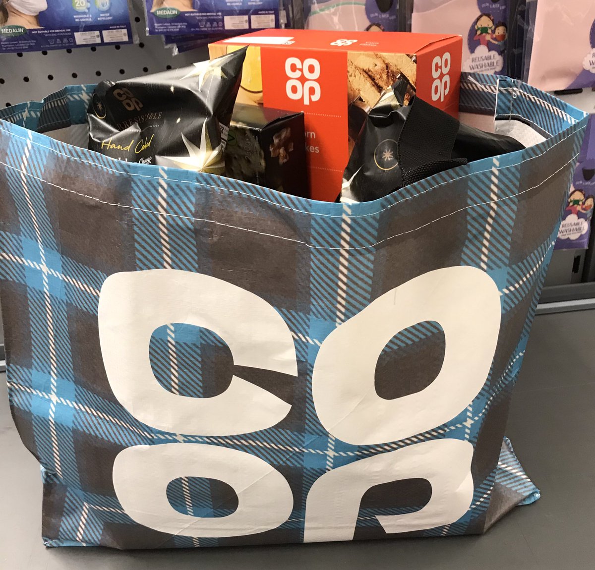 Carnoustie Coop ..Our Tartan bags are back loving them😊great to carry home the festive shop 🌲🎅☃️<a href="/maria_dryburgh/">Maria dryburgh</a> <a href="/KirstyEzady/">Kirsty Ezady</a> <a href="/coopuk/">Co-op</a> <a href="/ourcarnoustie/">Our Carnoustie</a> @colcarnoustie 👏👏👏