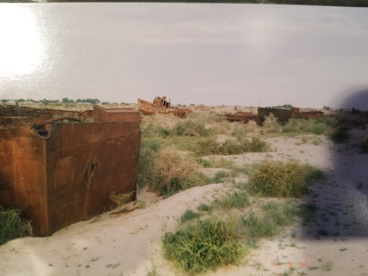 I miss travelling, part 18: outside of Moynaq, Karakalpakstan province, western Uzbekistan, what used to be the beach of the Aral Sea, now dozens of kilometres away from the water that's left, with a salty crust on the ground. One of the most desolate places I've been to.