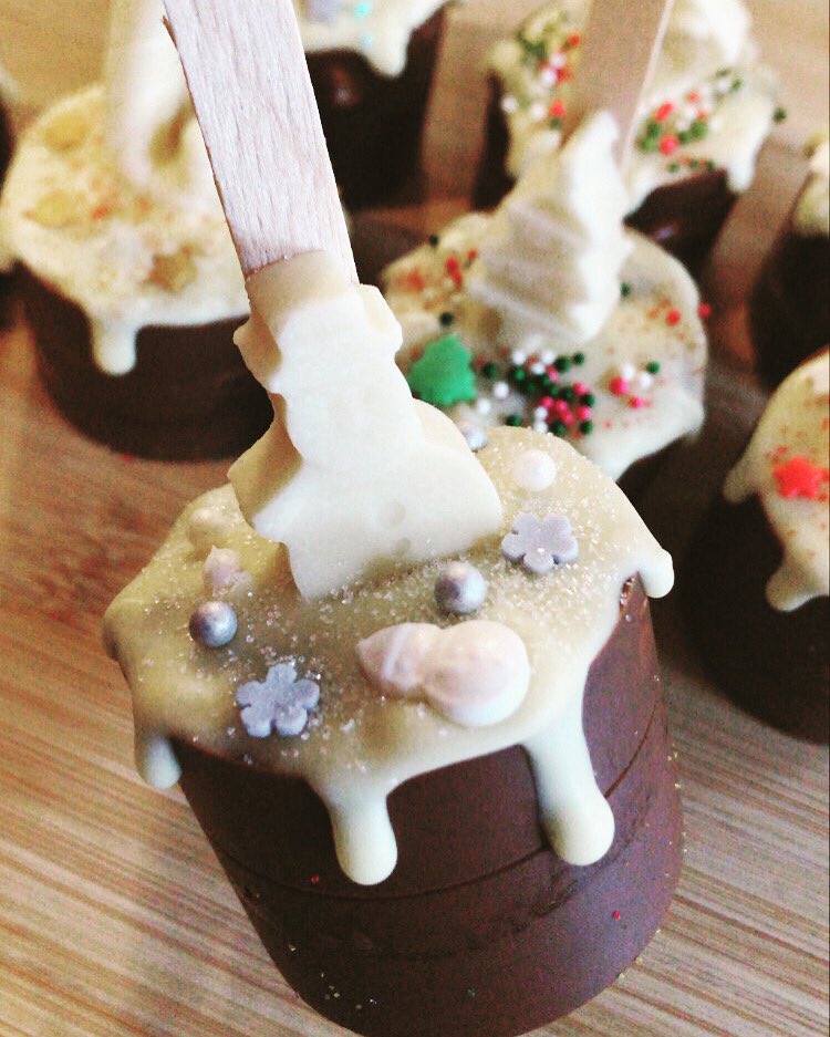 More hot choc stirrers 😍☃️❄️

💖 Cake Jeanie by Sophie 💖

#hotchoc #stockingfillers #secretsanta #santascoming #treatsforsanta #rudolf #cake #christmascake #christmascakes #fruitcake #christmascookies #christmasiscoming #christmas2020 #christmastime #xmas #cakejeanie