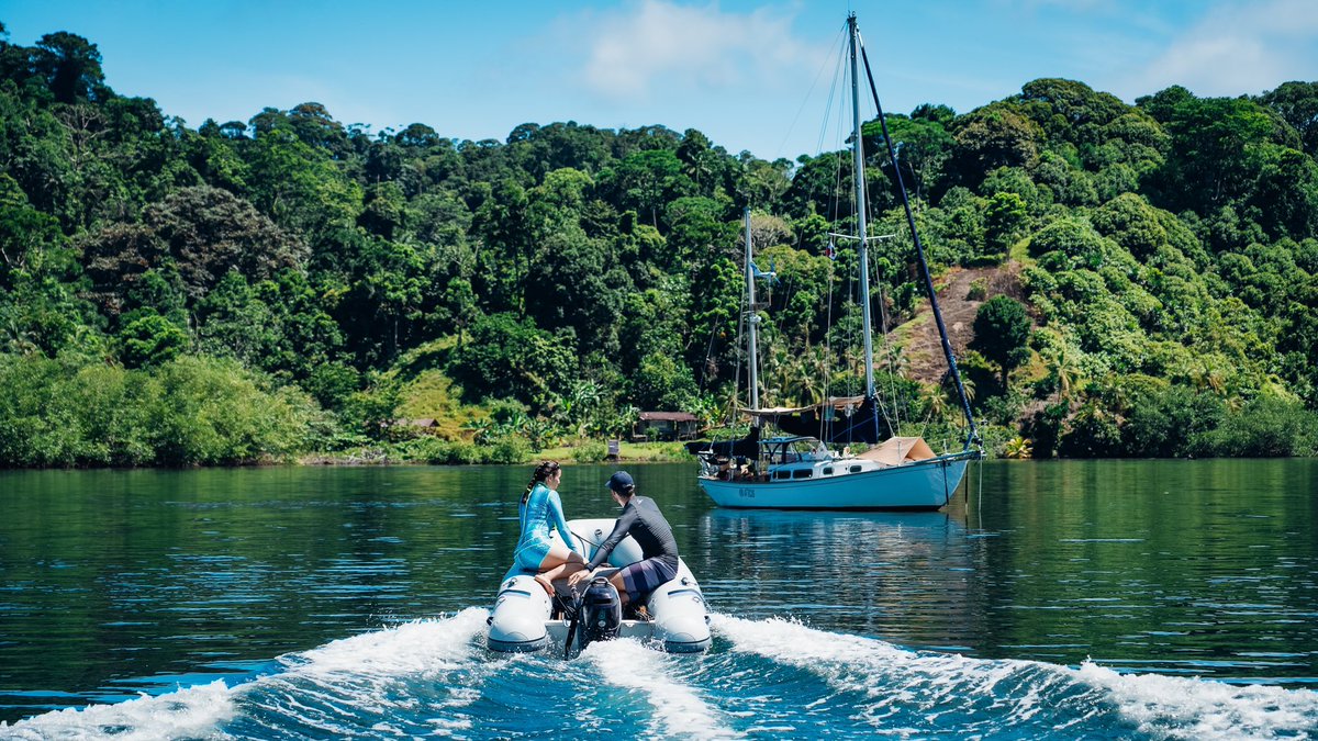 Dreamy anchorages with Project Atticus 🌴 

#highfieldboats #daretoexplore