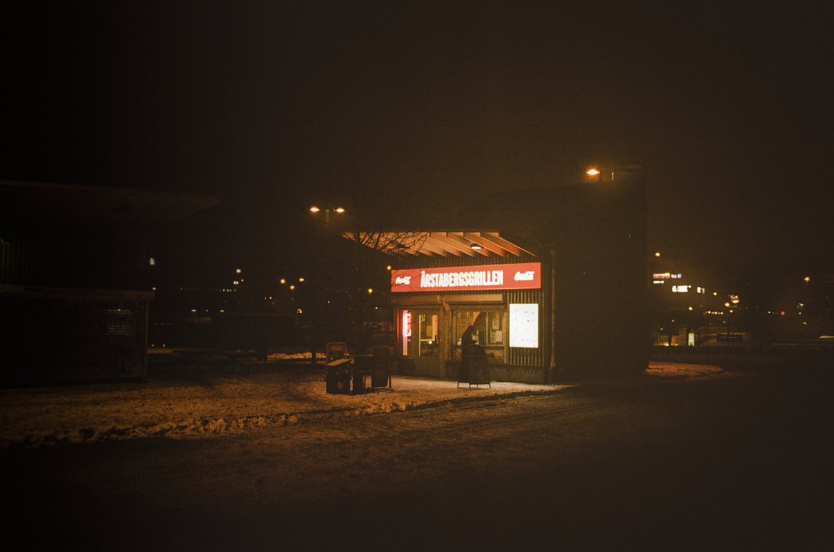  @mollykeanephoto has launched her new website and store, giving us an insight into her unique way of seeing the world  https://www.mollykeanephoto.com/store&nbsp;