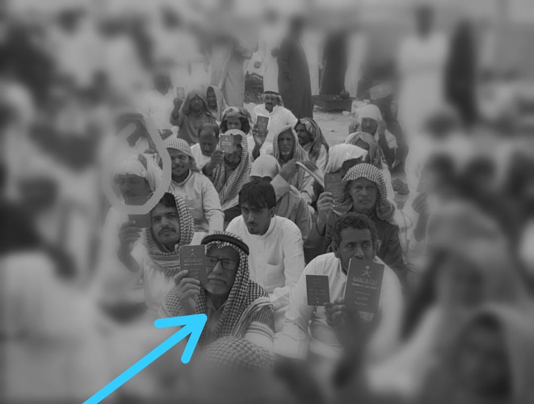 fahadmx0's tweet photo. #مواطنون_بلاهويه١{ وَلَا تَحْسَبَنَّ اللَّهَ غَافِلًا عَمَّا يَعْمَلُ الظَّالِمُونَ إِنَّمَا يُؤَخِّرُهُمْ لِيَوْمٍ تَشْخَصُ فِيهِ الابصار } https://t.co/HvC03xtPLy