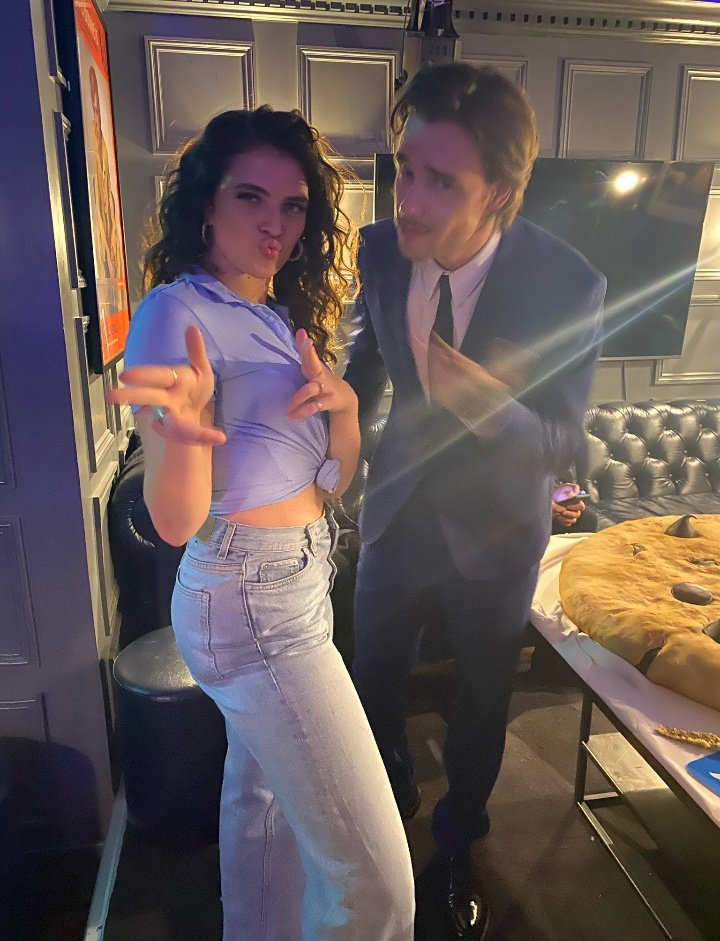 lidiagonzaz's tweet image. 3 months ago, it was #lpshowact2 and there I met this ✨ goddess ✨ @maemuller_ and from there I became super fan of her, I love her too much. 
Thanks to @LiamPayne for making me know her !
 Mae deserves much more recognition!!!!
 SO PROUD OF YOU, ILYSM 💘💘✨