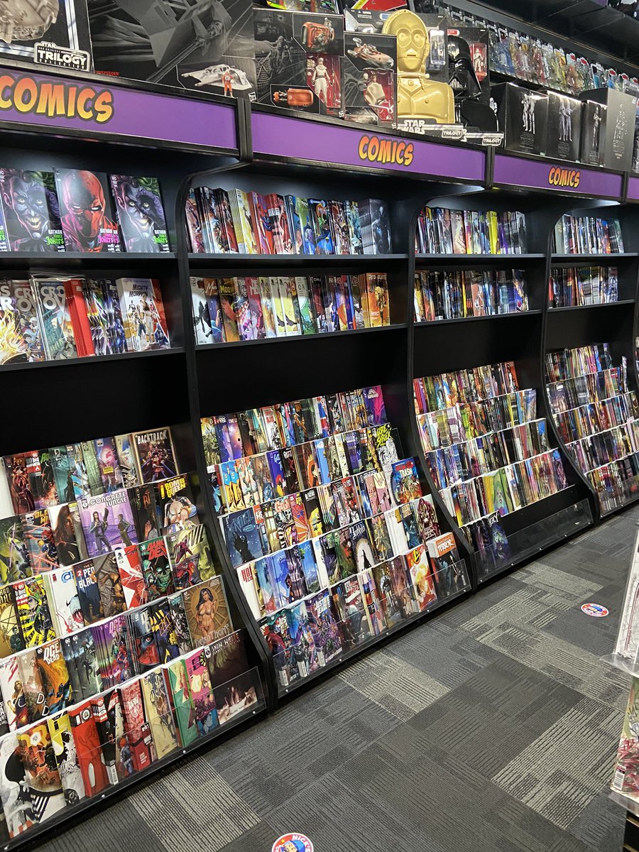 QueenKaylaleesi's tweet photo. Everyone in Massachusetts looking to holiday shop consider shopping at @ComicNicks Nicks comic strips located in Danvers ma #supportlocalcomicshops #SupportSmallBusinesses https://t.co/Ld28mCJrRA
