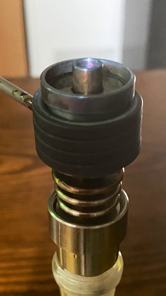 EmeraldZoo's tweet photo. Still enjoy the #White99 it’s smooth, has a clean yet flavorful exhale and the euphoria is superb. As far as pain management goes it’s superb. Like the the flower it’s relaxing and just feels Good. Low temps are extremely flavorful, higher temps are great #EZLikeSundayMorning https://t.co/pt6v2obGFg