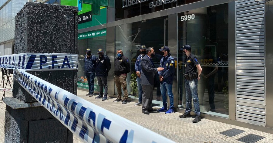 View image on Twitter