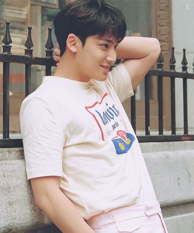 mmprmmm's tweet photo. 😊👕 # NewProfilePic https://t.co/Wgyjz7kX6s