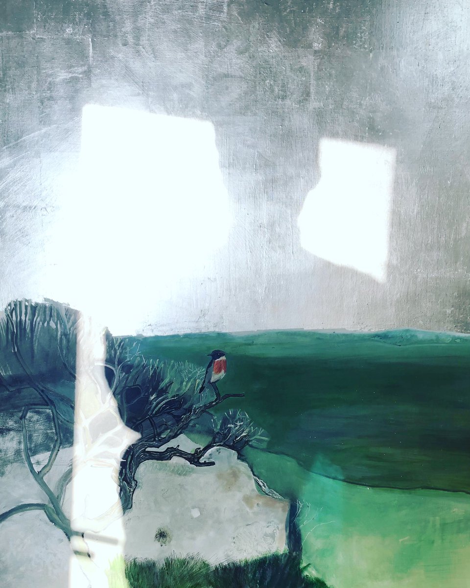 lizaadamczewski's tweet photo. Sunlight in the studio today brought the latest work to life. Large flocks of wood pigeon flew out of the woodland canopy A wave of blackbirds under the Apple trees feasting on windfalls I watched through the open studio door accompanied by birdsong #WelshArt #LockdownSetFree https://t.co/dGPo6jW4tC