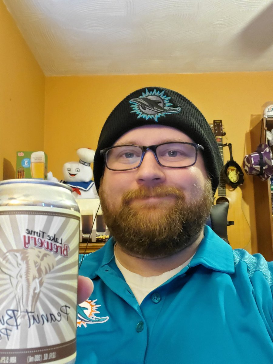 PenningWyse's tweet photo. Loving the new hat and shirt I got from the wife and kids for my bday!
Today is #SmallBrewerySunday on @untappd so make sure you get out there and support your local craft brewery!
#beeroclock @MiamiDolphins #beermodel #craftbeerlife #craftbeerlover #MiamiDolphins https://t.co/ayRqG49wNc