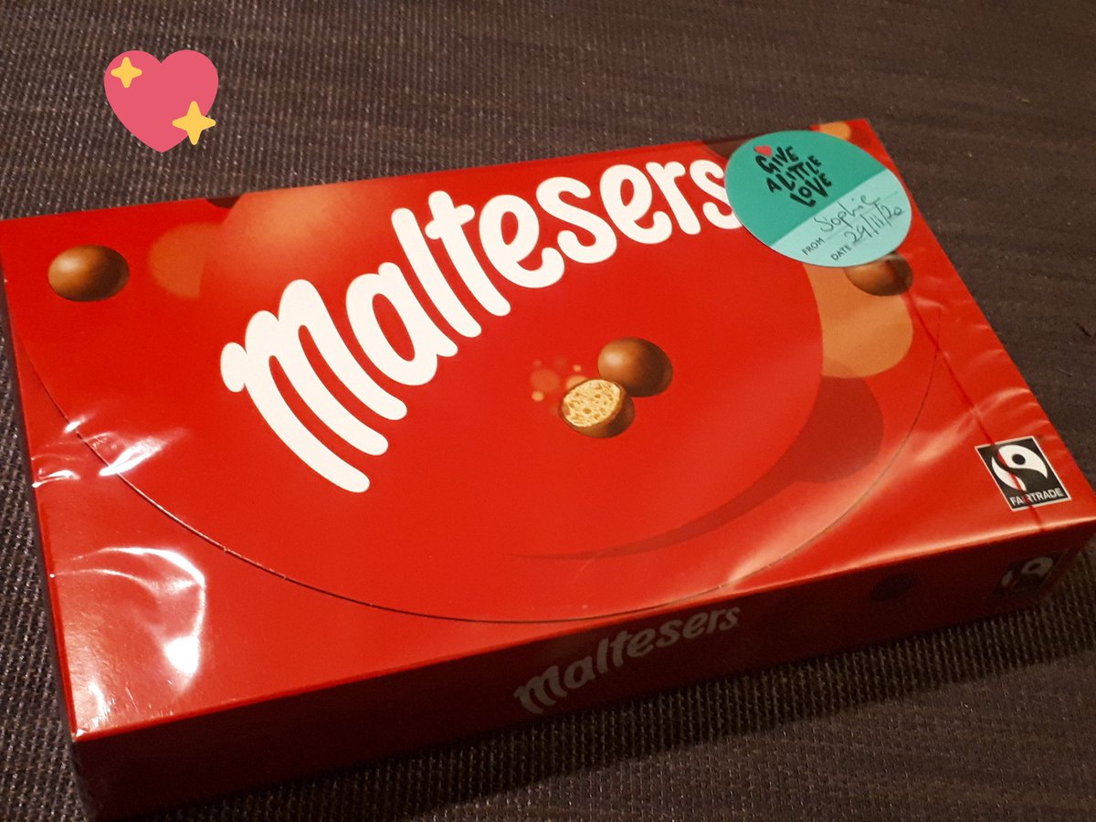 LelluR's tweet photo. I just received a box of #chocolates from Sophie at my local #LittleWaitrose store in #Putney. I am so happy. #givealittlelove https://t.co/n6LEZZJScQ
