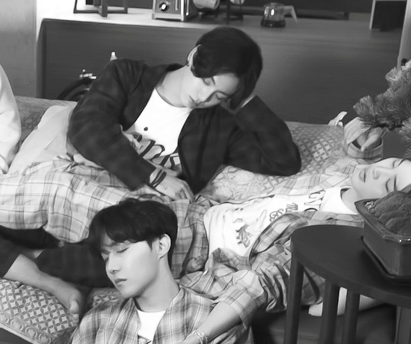 JungKook__Daddy's tweet photo. ААААААААААААА
ЧТО ЭТО ВООБЩЕ БЛЯТЬ ТАКОЕ????? https://t.co/udodCuvmGS