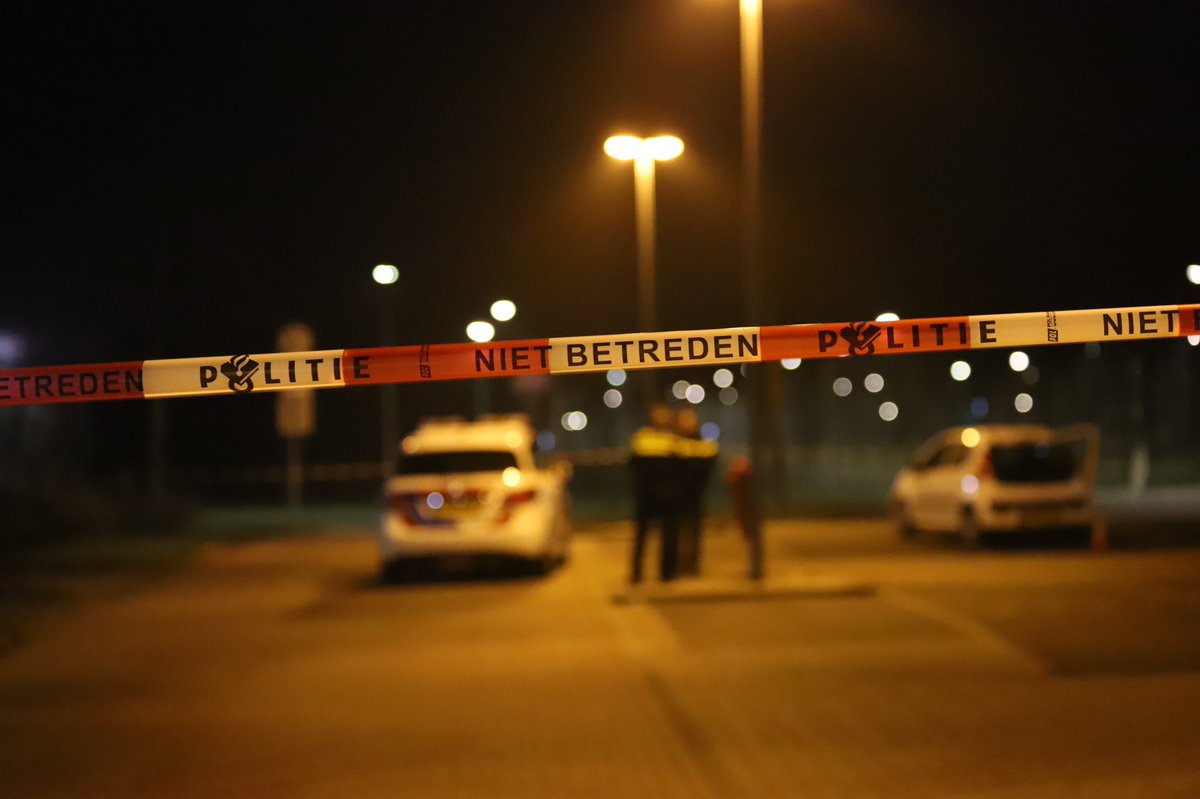 Melding politie Agorawagenplein Lelystad inzake steekpartij