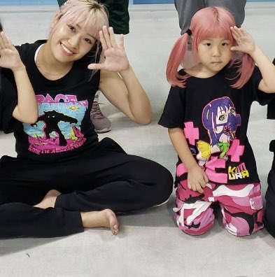 RealKellyKlein's tweet image. I wish you could have seen yourself the way we saw you. ❤️🧡💛💚💙💜💕🌸🌺🌼
#HanaKimura #Hana #FlowersForHana