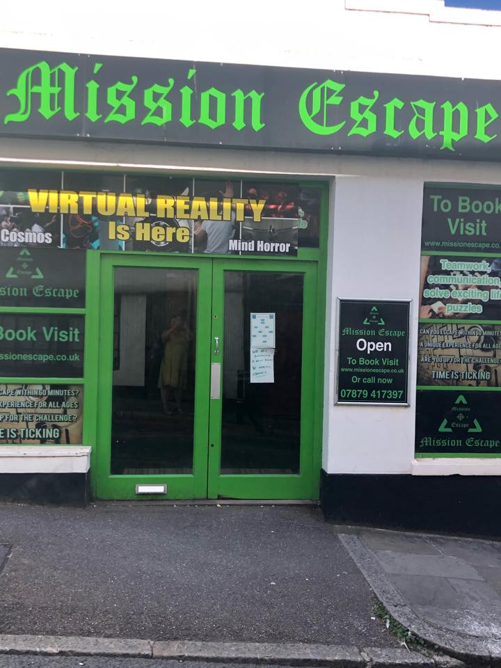 tweetinexeter's tweet photo. With the announcement of Tier 2 for Devon lots of local business who are able to are looking forward to reopening & welcoming you back. One of them is @Missionescapeex on West St whose bookings are open!
Grab your bubble and prepare to do something fun!
#InExeter #MissionEscape https://t.co/5tS6XeZyj3