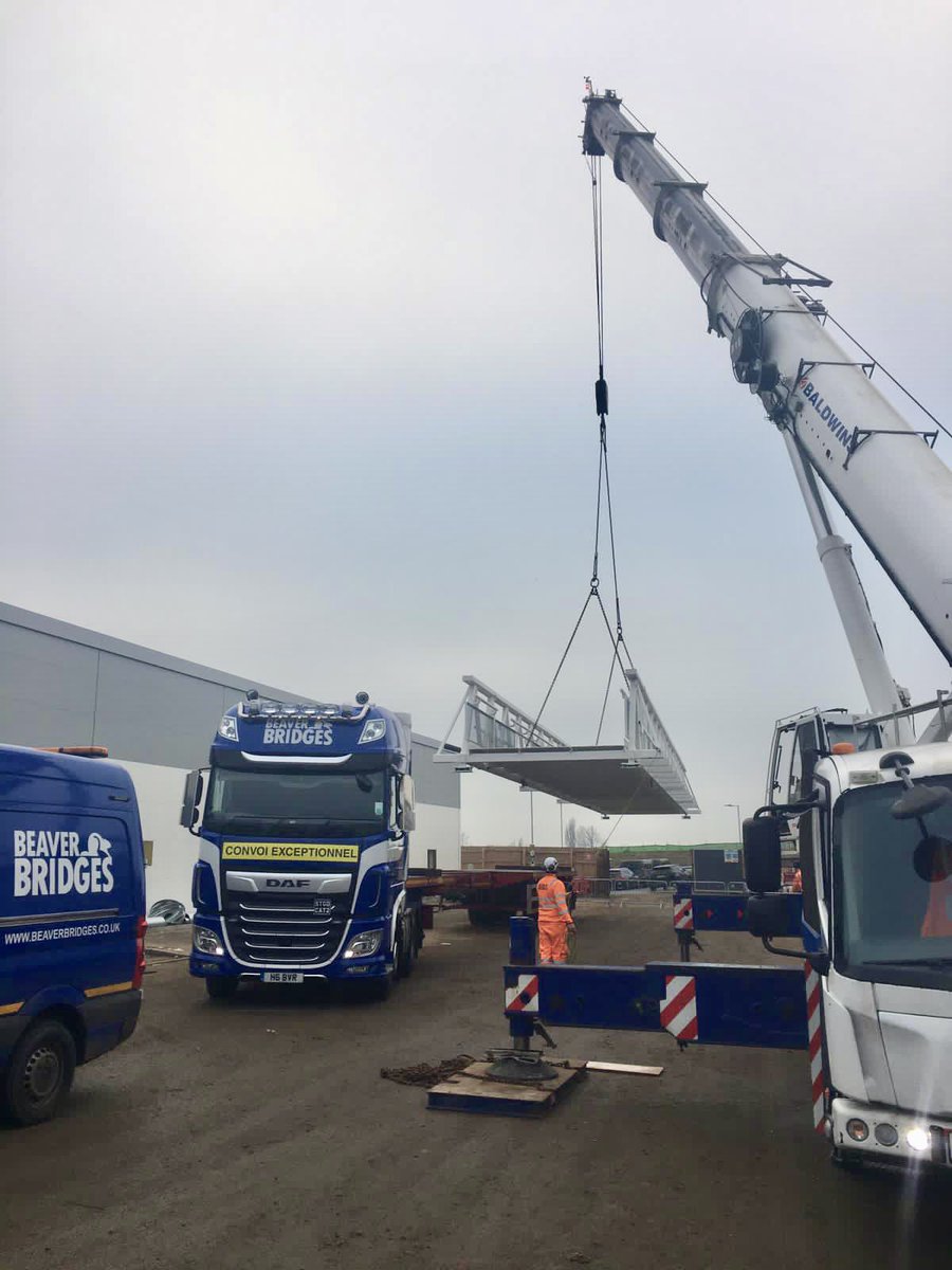 BridgesBeaver's tweet photo. Weekend Warriors!

Beaver Bridges pushing into December this weekend.
⁃24m pedestrian bridge: Lidl, Southend-On-Sea
⁃Enabling rail inspections: Milton Keynes 
⁃HV cabinet full of windfarm switch gear. Lift, shift and install from Chester to Cornwall https://t.co/0MQ8VbiEcv