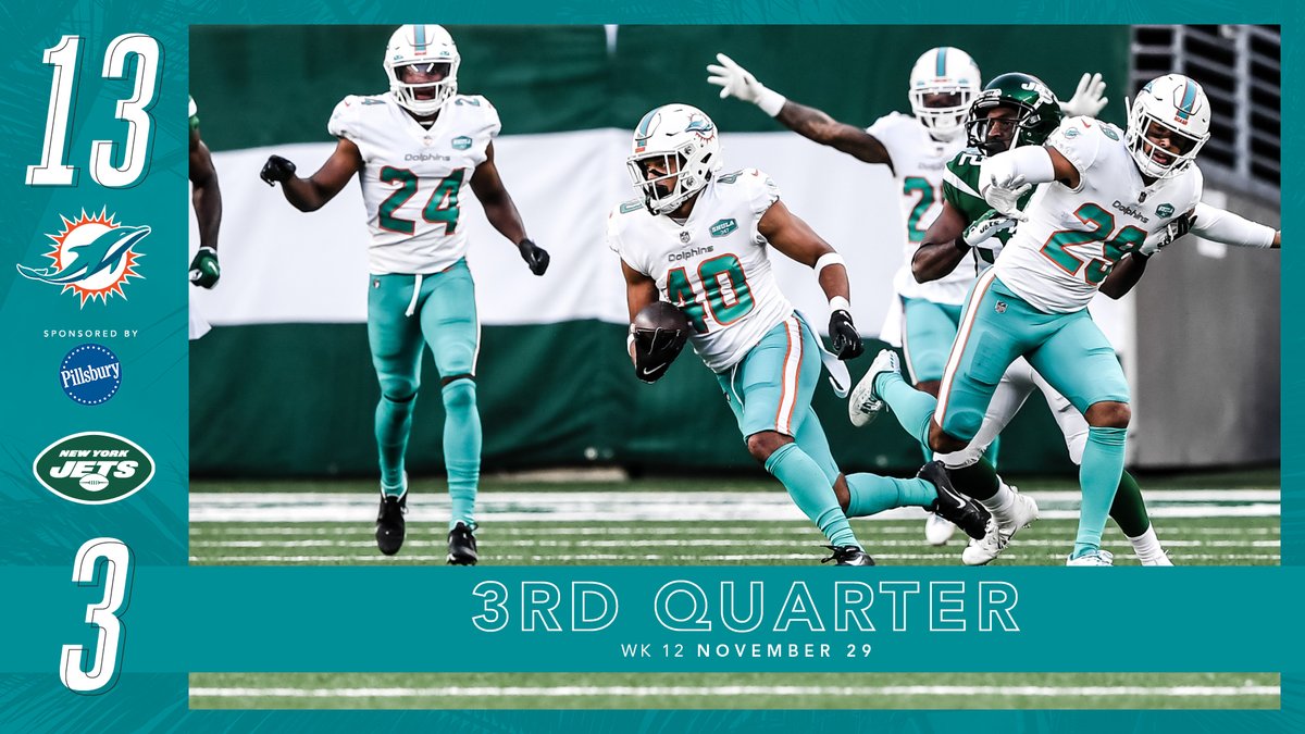 MiamiDolphins's tweet photo. Heading to the fourth.

#FinsUp x @Pillsbury https://t.co/b6DSu0wBQa