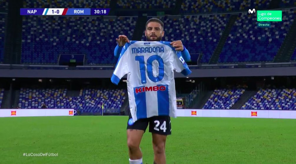 E io dovrei credere che da lassù Diego non ha pilotato il pallone calciato da Lorenzo? 💙

#ForzaNapoliSempre #NapoliRoma