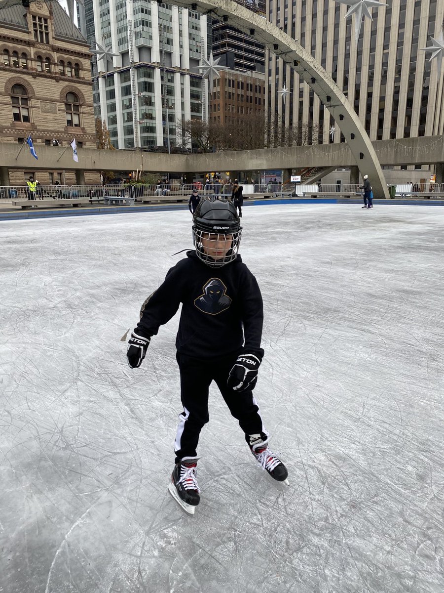 MenaceOJHL's tweet photo. We have a #minimenace spotted at Nathan Phillips Square 👀👀
We 🖤u all! https://t.co/ylpnGjoOE9