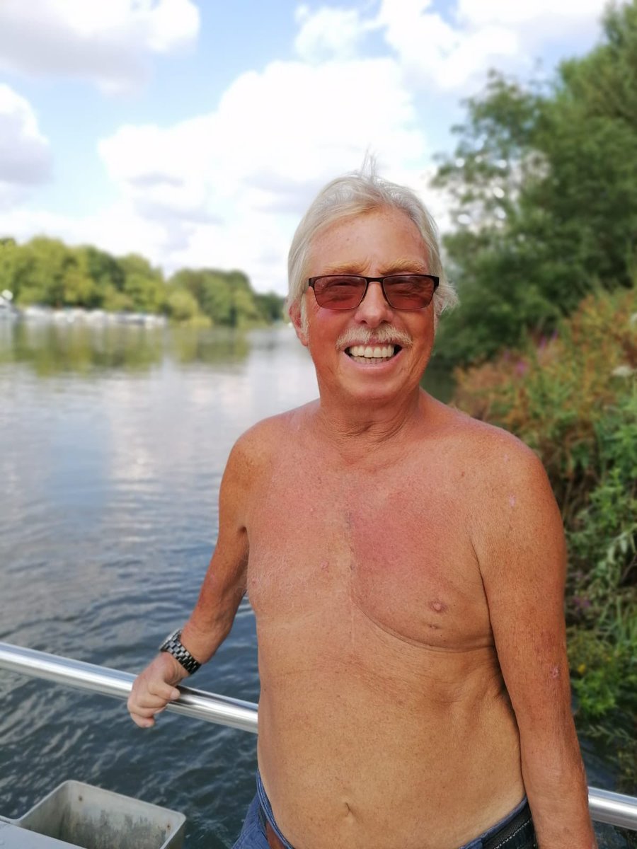 Hammertonsferry's tweet image. 1/2: Today we said goodbye to the bravest, most  courageous man we know. The most wonderful husband, father and grandad to us all and a friend and captain to you. He left his mark on everyone he met with his infectious smile and courtesy...