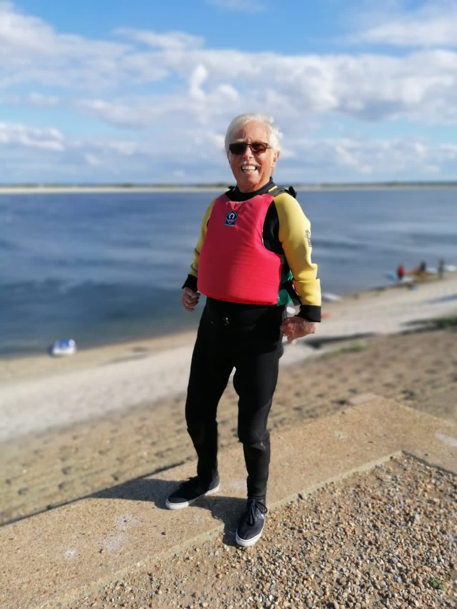 Hammertonsferry's tweet image. 1/2: Today we said goodbye to the bravest, most  courageous man we know. The most wonderful husband, father and grandad to us all and a friend and captain to you. He left his mark on everyone he met with his infectious smile and courtesy...