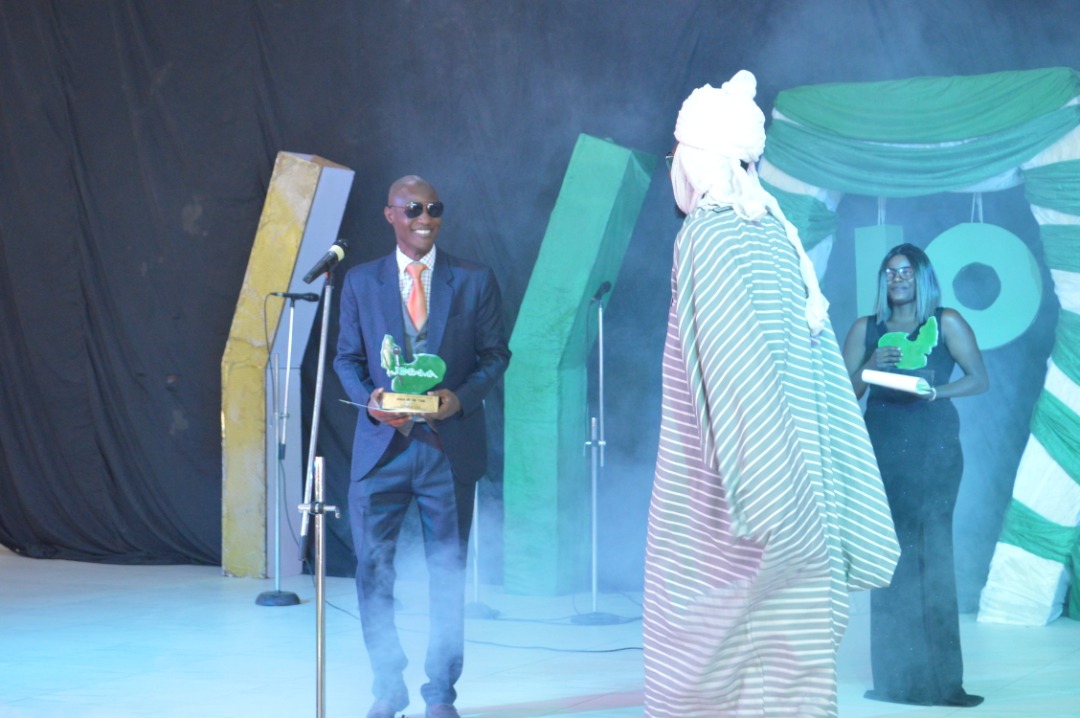 Margaret_Ebulue's tweet photo. And the Best Video of the Year,went to Mallam RazPhil -Na Dodge
#JOGOMA10 #Jogama https://t.co/fK6HtkcMzb