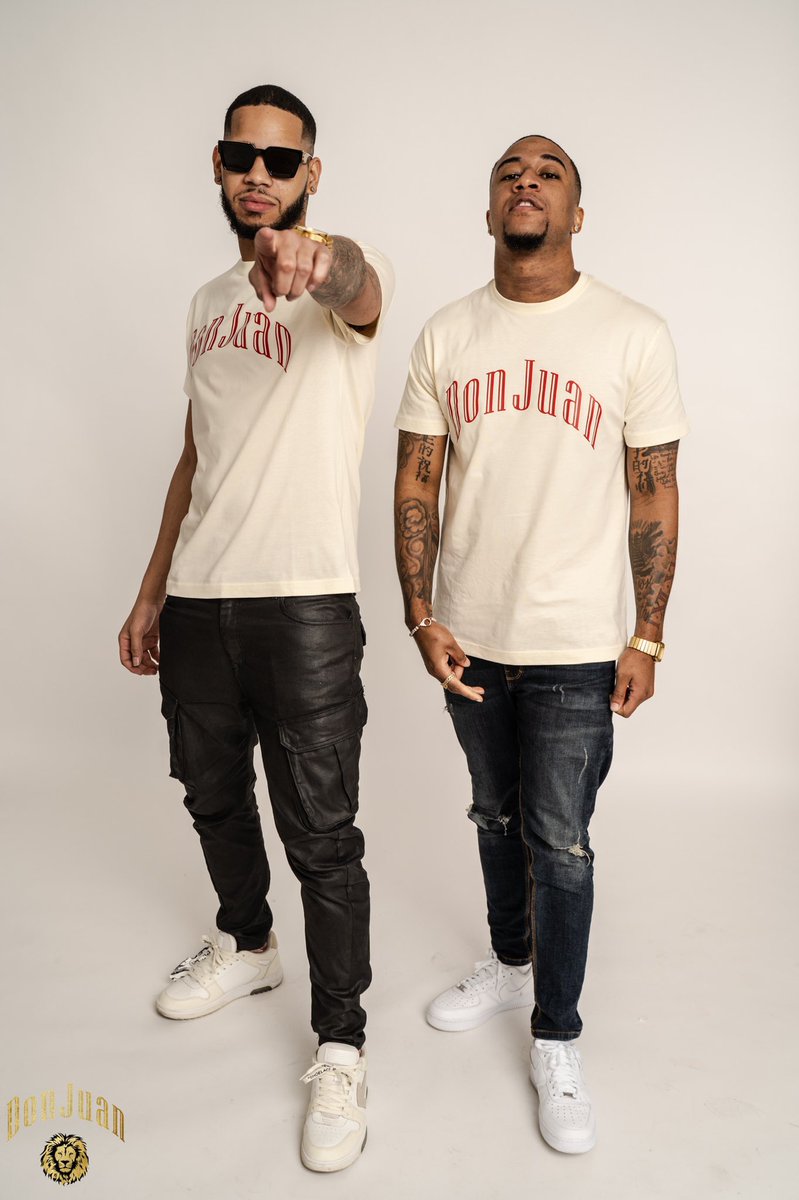 DonJuanP4L's tweet image. F/W “Starter Pack” Collection 
Now Available.. 

- Exclusively sold through @Paramountcreate

Quote your favorite piece 🥶
-Rudy Red Sweater
-Rose Gold Hoodie
-Crimson &amp;amp; Cream Tee
-Logo T

paramountcreators.com