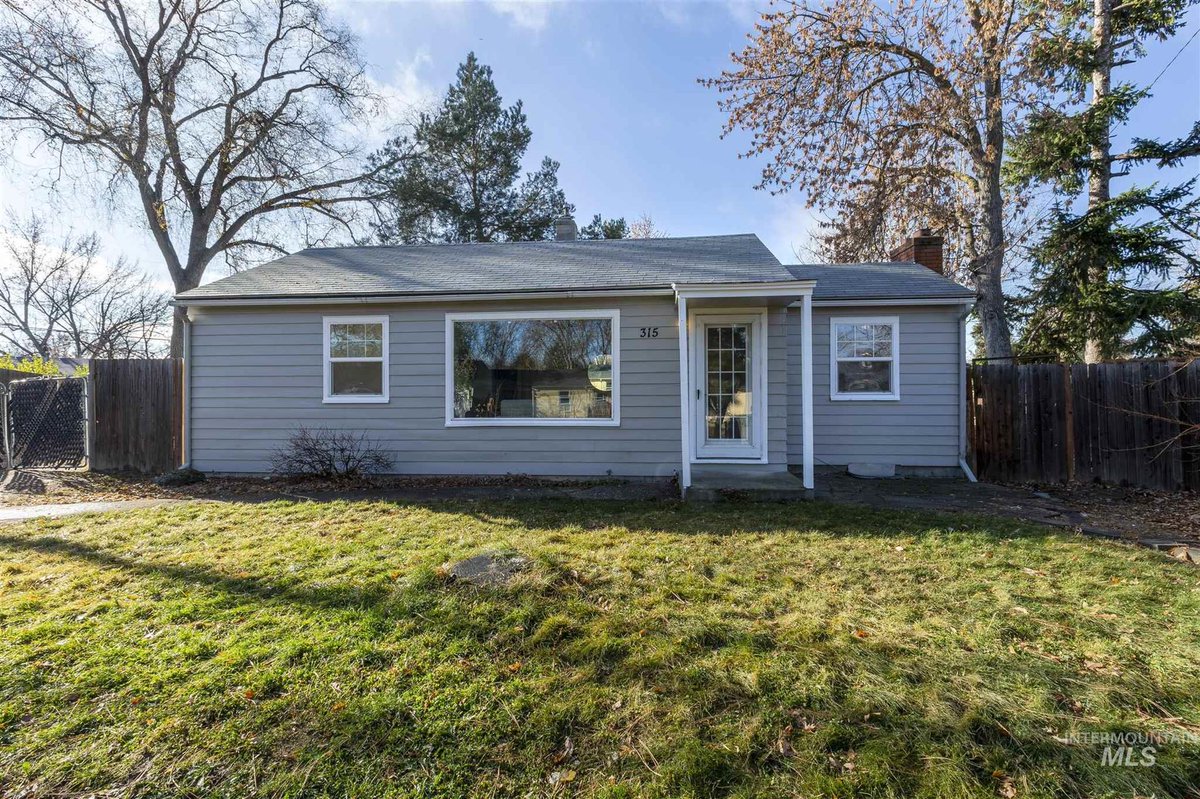 Nikele's tweet photo. New property just listed in 83706,83702,83703,83301,83303,83332 - https://t.co/DK8ziMDsp0 https://t.co/qAtxTrgX9H