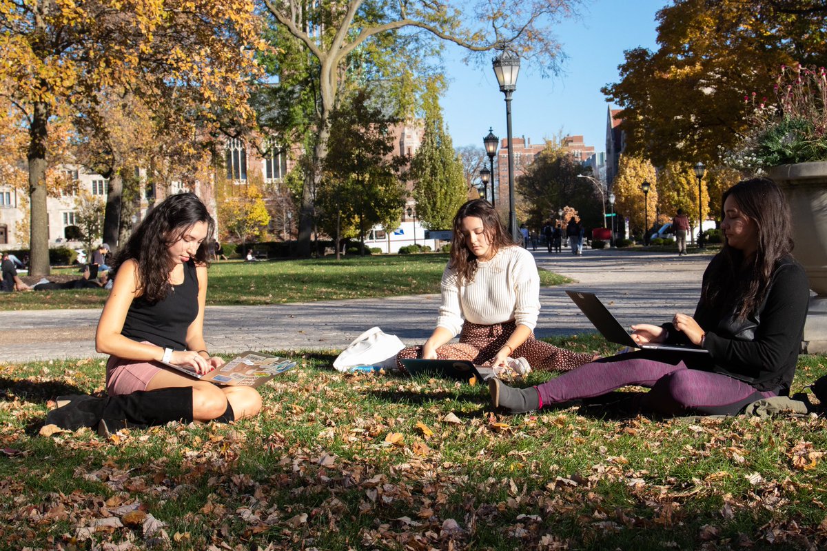 classicsynergy's tweet image. If you think the fall season went by to quick, we do too! Hope you got a chance to take advantage of those gorgeous days like these students did to study and enjoy the scenery.
#uchicagocampus #uchicago #studyflow #campuslife #fallinchicago #fallvibes #falloutfits #fallcolors